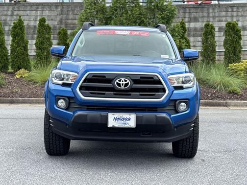 Blazing Blue Pearl 2017 Toyota Tacoma SR5