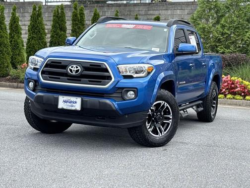 Blazing Blue Pearl 2017 Toyota Tacoma SR5