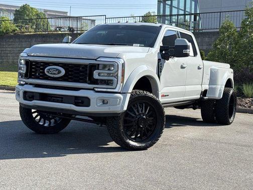 AVALANCHE 2026 Ford F-450 Platinum