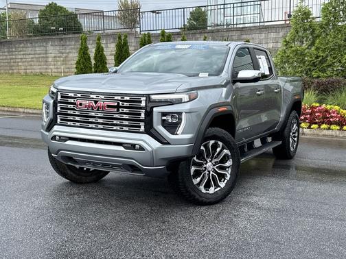 Sterling Metallic 2024 GMC Canyon Denali