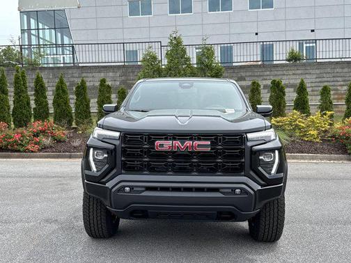 Onyx Black 2026 GMC Canyon Elevation