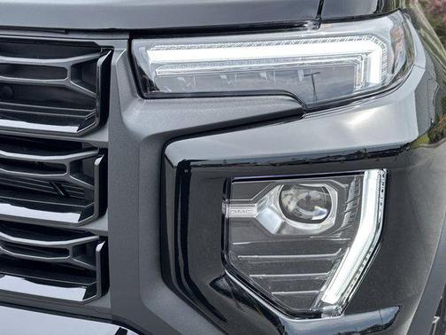 Onyx Black 2026 GMC Canyon Elevation