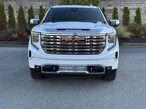 Glacier White Tricoat 2026 GMC Sierra 1500 Denali