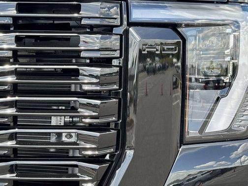 2025 GMC Sierra 2500 Denali