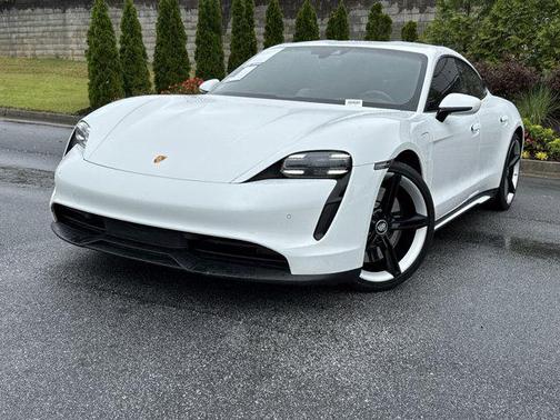 Carrara White Metallic 2022 Porsche Taycan RWD