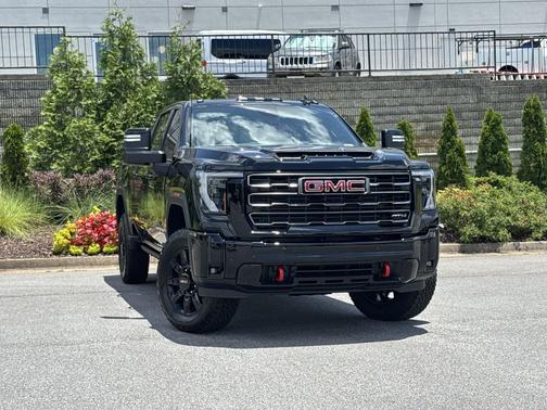 Onyx Black 2026 GMC Sierra 2500 AT4