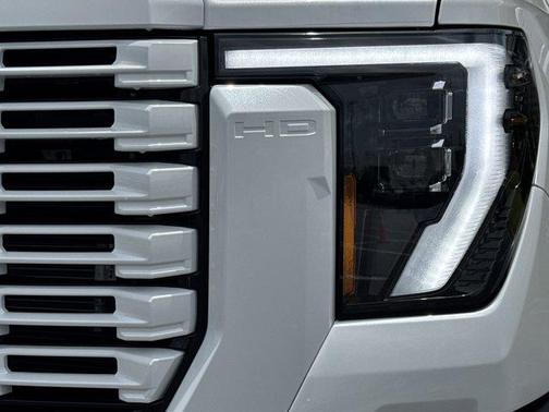 2025 GMC Sierra 2500 Denali