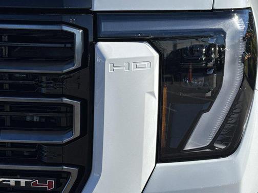 2026 GMC Sierra 2500 AT4