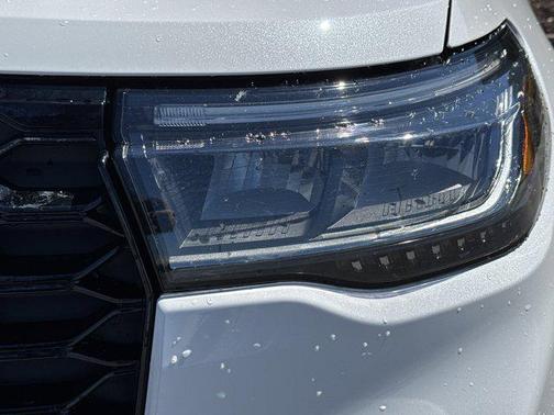 STAR WHITE MET TRI-COAT 2025 Ford Explorer ST