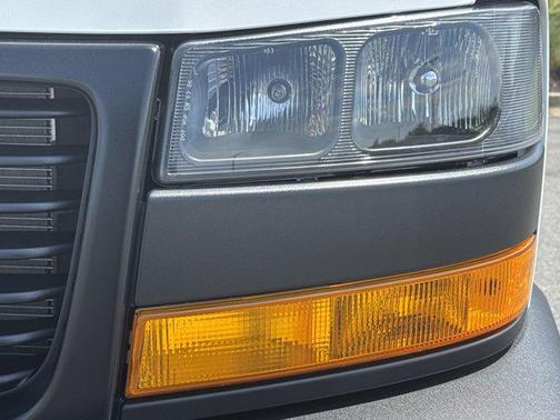 2025 GMC Savana 2500 Work Van