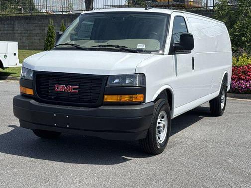 2025 GMC Savana 2500 Work Van
