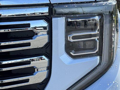 Glacier White Tricoat 2026 GMC Sierra 1500 Denali