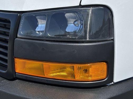 2025 GMC Savana 2500 Work Van