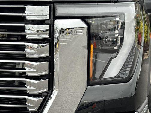2025 GMC Sierra 3500 Denali