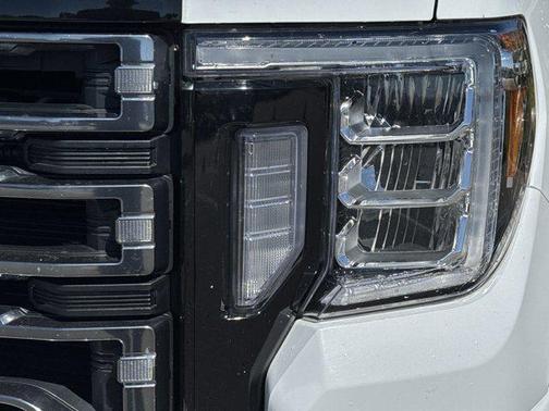 2022 GMC Sierra 2500 AT4