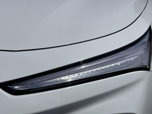Summit White 2026 Buick Envista Sport Touring FWD