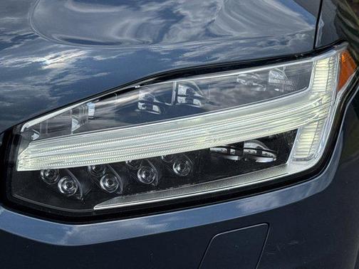 DENIM BLUE METALL 2019 Volvo XC90 T6 Momentum