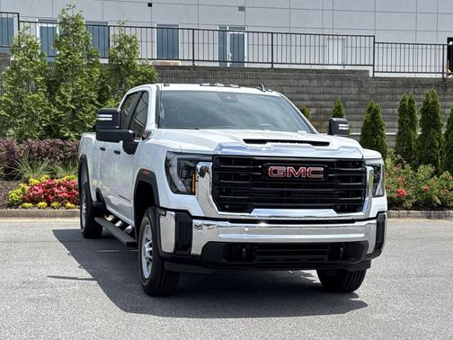 Summit White 2026 GMC Sierra 2500 Pro