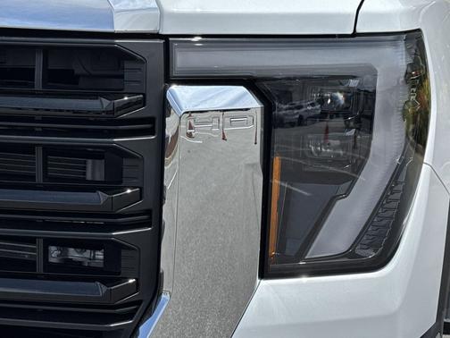 Summit White 2026 GMC Sierra 2500 Pro
