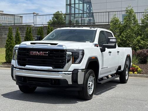 Summit White 2026 GMC Sierra 2500 Pro