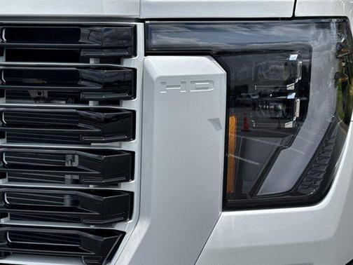 2025 GMC Sierra 3500 Denali
