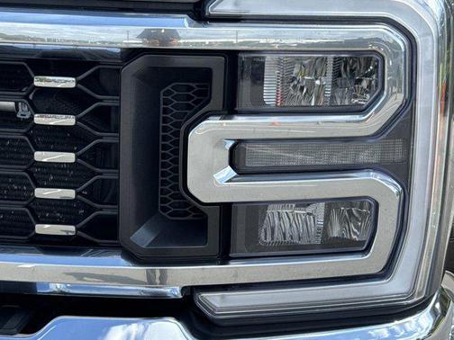 2023 Ford F-350 Lariat