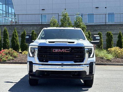 Summit White 2026 GMC Sierra 2500 Pro