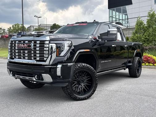 Onyx Black 2024 GMC Sierra 2500 Denali