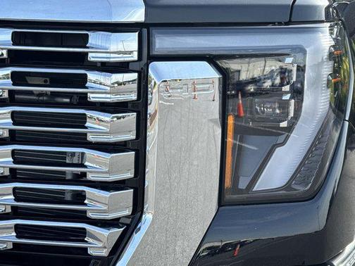 2025 GMC Sierra 3500 Denali