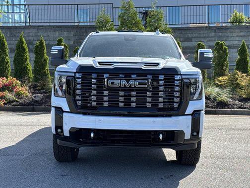Glacier White Tricoat 2026 GMC Sierra 2500 Denali Ultimate