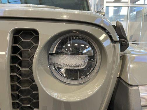 2021 Jeep Gladiator Sport S