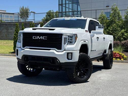 White Frost Tricoat 2022 GMC Sierra 2500 Denali