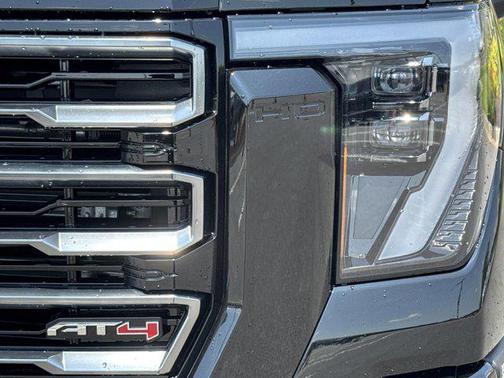 2025 GMC Sierra 2500 AT4