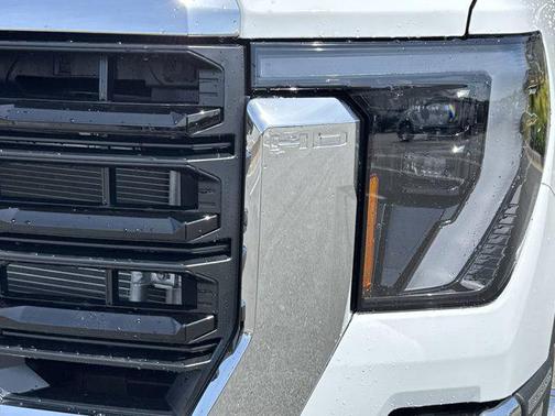 2025 GMC Sierra 3500 Base