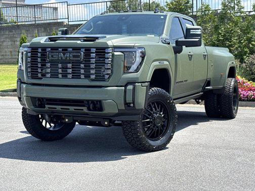 2025 GMC Sierra 3500 Denali