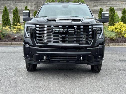 2025 GMC Sierra 3500 Denali
