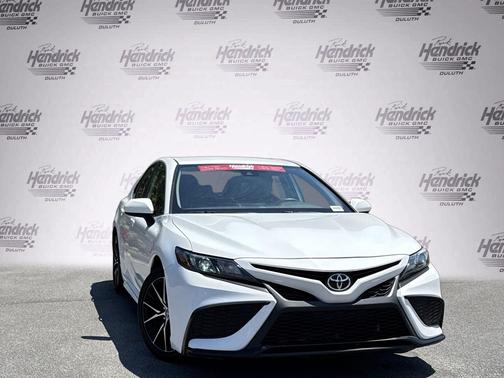 Super White 2021 Toyota Camry SE