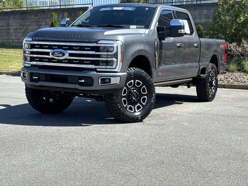 CARBONIZED GRAY 2024 Ford F-250 Platinum