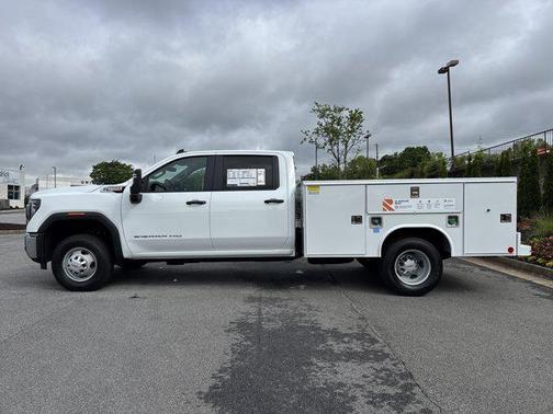 Summit White 2026 GMC Sierra 3500 Base
