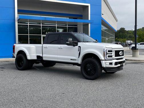 2024 Ford F-450 Platinum