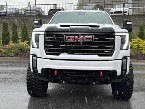 2024 GMC Sierra 2500 AT4