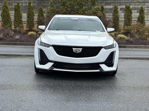 2022 Cadillac CT5 Sport