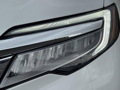 2022 Honda Pilot AWD Elite