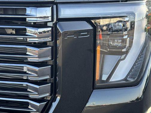 2025 GMC Sierra 3500 Denali
