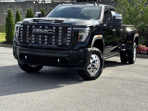 2025 GMC Sierra 3500 Denali