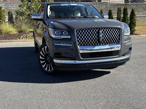 2022 Lincoln Navigator Black Label