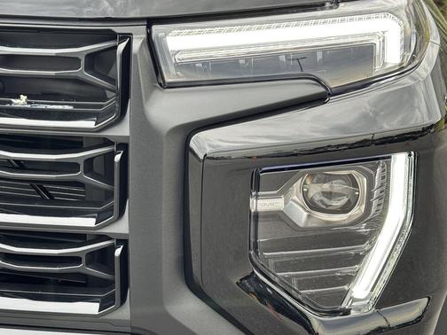 Onyx Black 2026 GMC Canyon Elevation