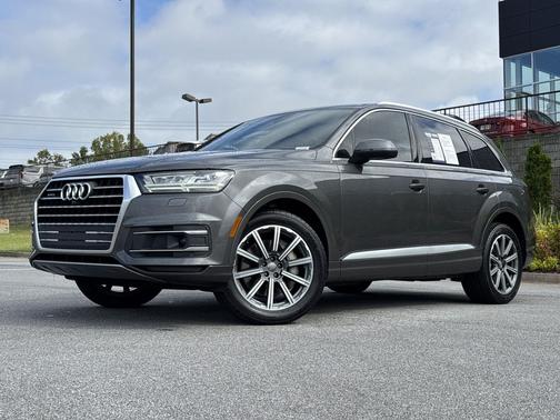 Graphite Gray Metallic 2018 Audi Q7 2.0T Premium Plus