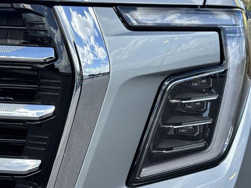Sterling Metallic 2026 GMC Yukon XL 4WD Elevation