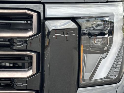 Onyx Black 2026 GMC Sierra 2500 AT4X